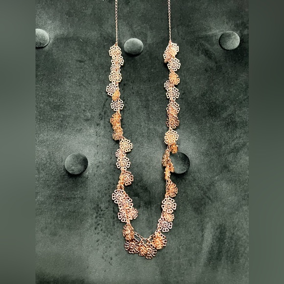 Beautiful gold Talbots artistic necklace! - Picture 2 of 4